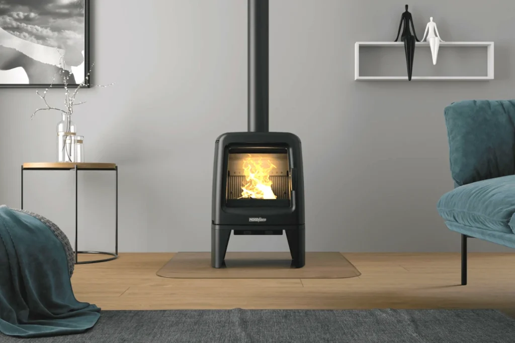 NORDflam Roma peć na drva kompaktnog dizajna - u prostoriji